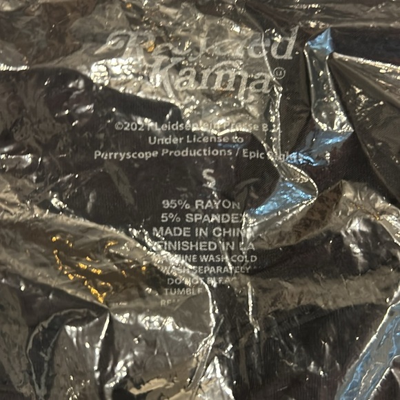 Recycled Karma AC/DC The Razors Edge Tour Black  Cold Shoulder Tee small - Picture 4 of 5